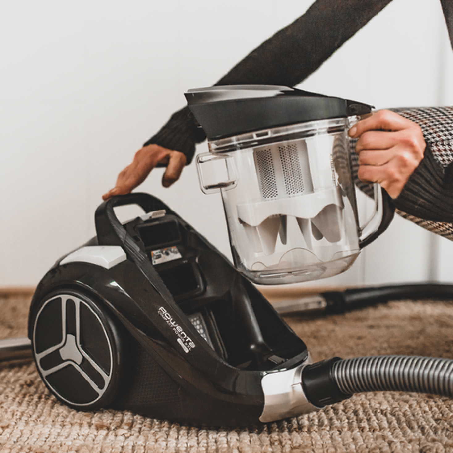 Característica 2 de Aspiradora Compact Power Cyclonic XXL de Rowenta